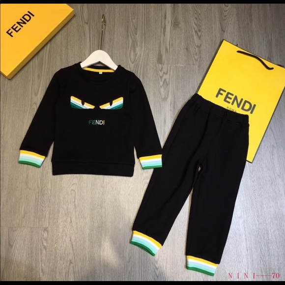 Kids sweatsuit